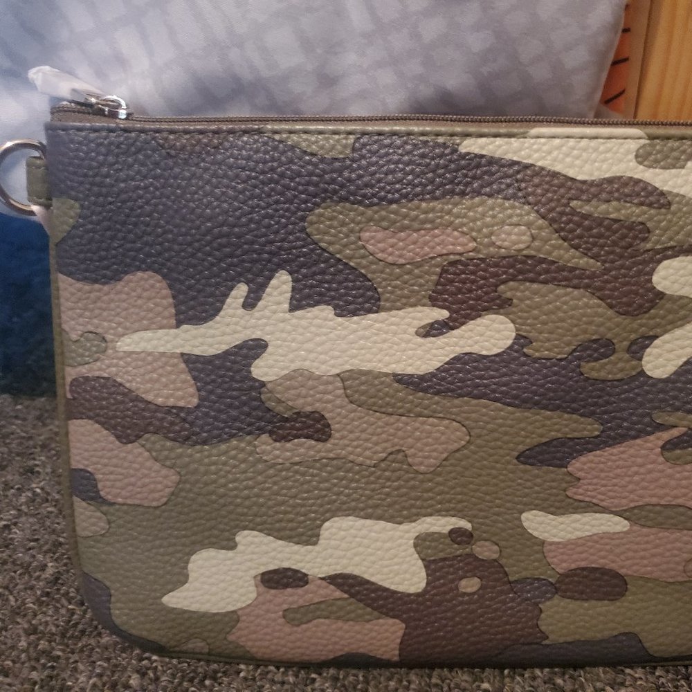 31 Rubie Mini in Camo Pebble